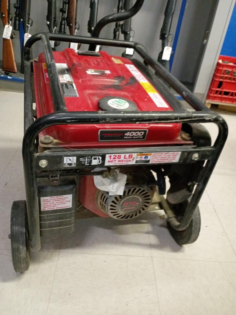HARBOR FREIGHT TOOLS PREDATOR 4000 GENERATOR (J31003979)