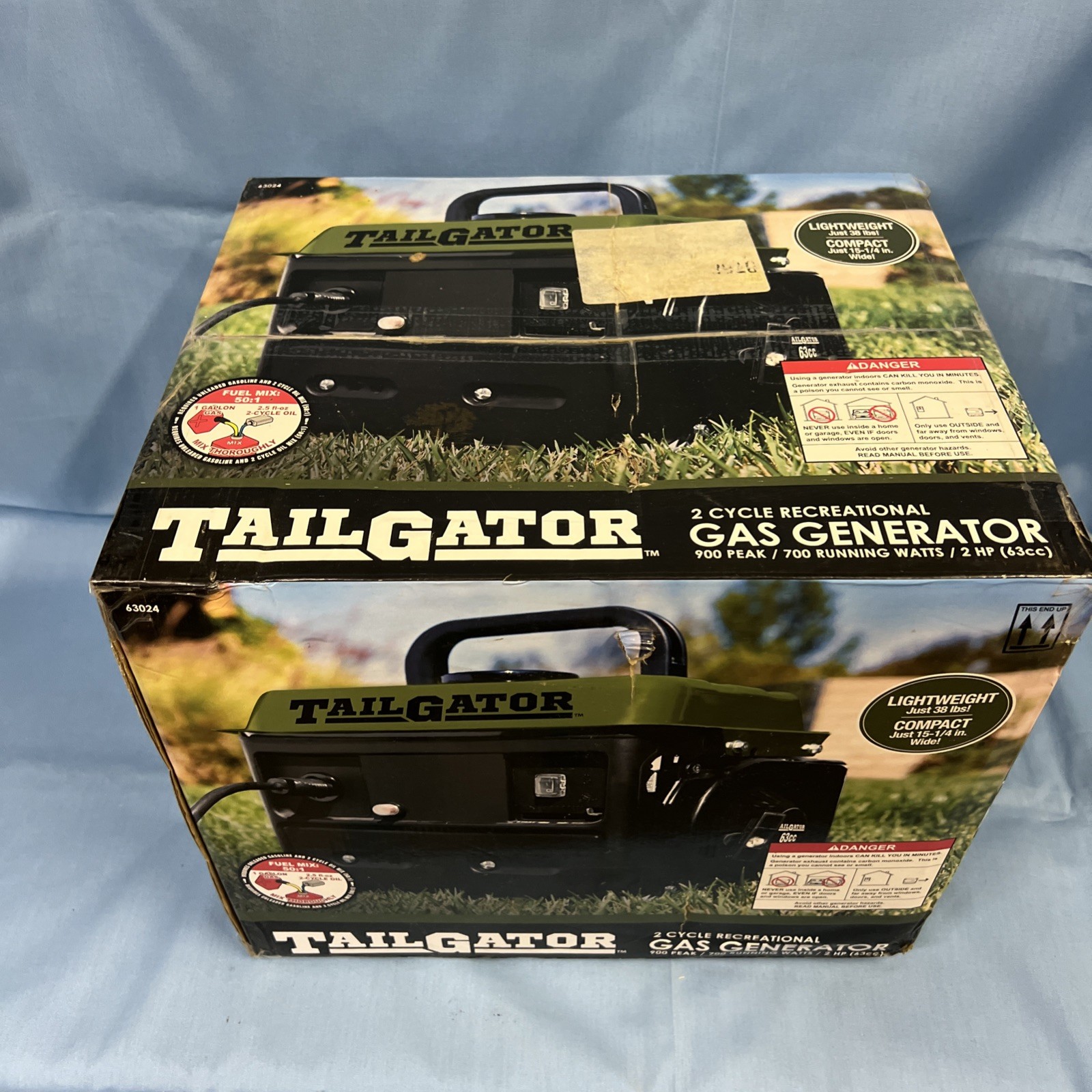 Tailgator 63024 Portable 2 Cycle Gas Engine Generator 1.1 gal Tank Green/Black