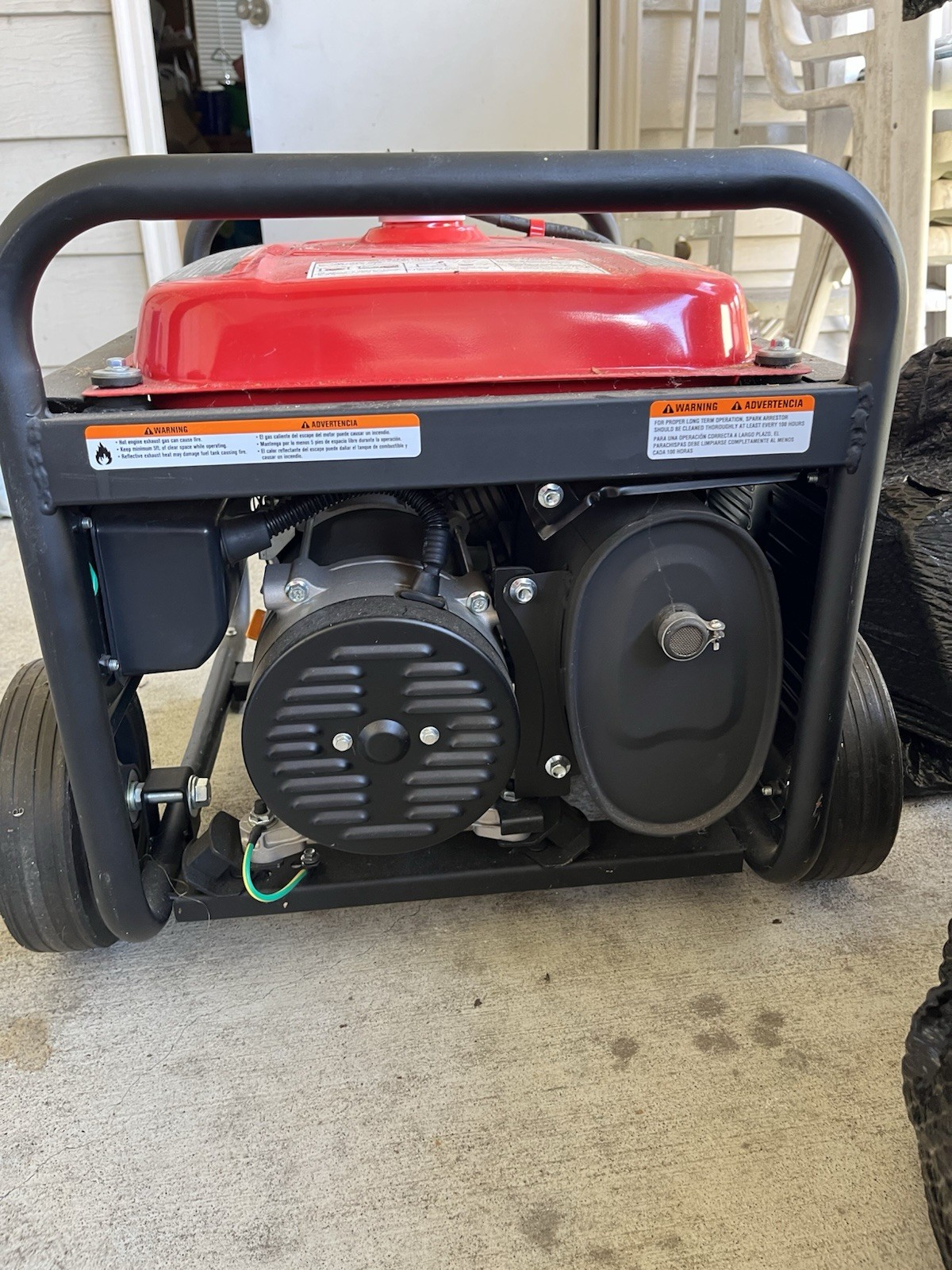 Snap-On XT200 6.5 HP 3,000 W Portable Generator – Excellent Condition