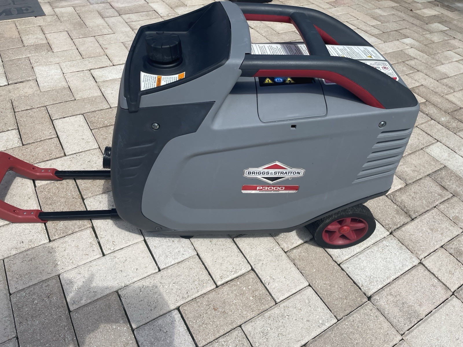 Briggs & Stratton 030545 P3000 PowerSmart Portable 2600W Inverter Generator.