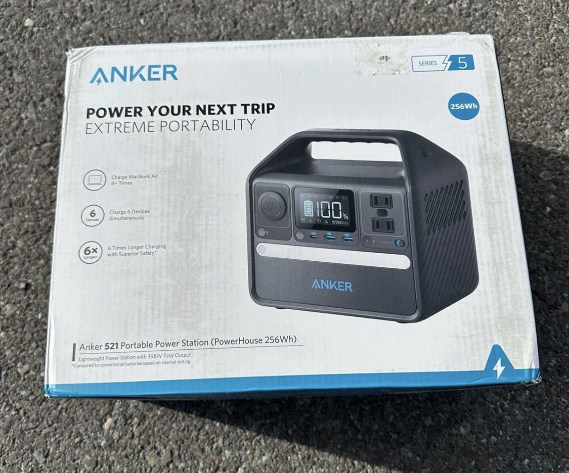 Anker 521 Portable Power Station 256Wh Solar Generator 200W 6-Ports Power Bank