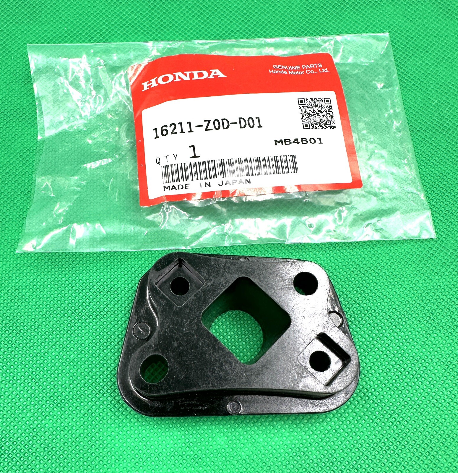 Genuine HONDA Carburetor Insulator w Gaskets EU2000 EU2200 EB2200 16211-Z0D-D01