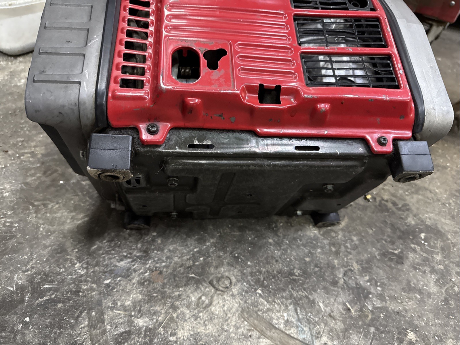 Honda EM650 Generator EM-650 Starts/Runs Well