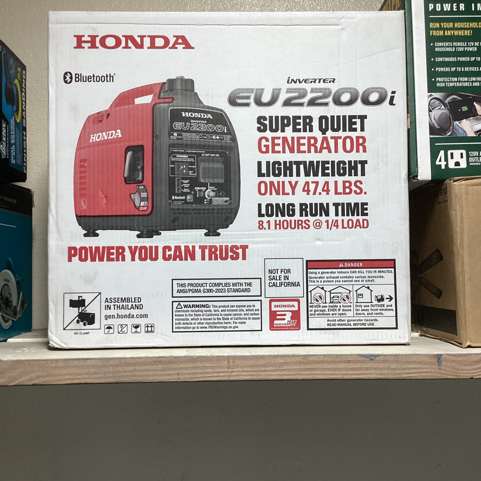 Honda EU2200i – 1800 Watt Portable Inverter Generator w/ Bluetooth & CO-MINDER