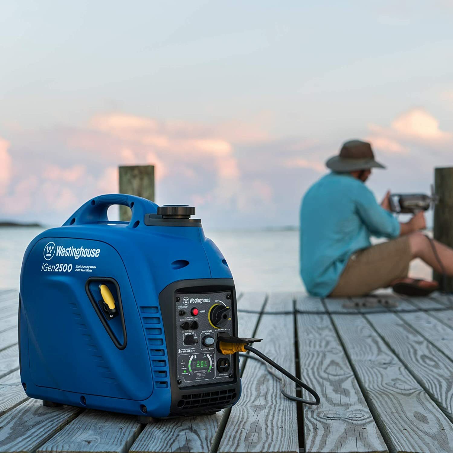 Westinghouse 2,800-W Super Quiet Portable Gas Powered Inverter Generator Home RV