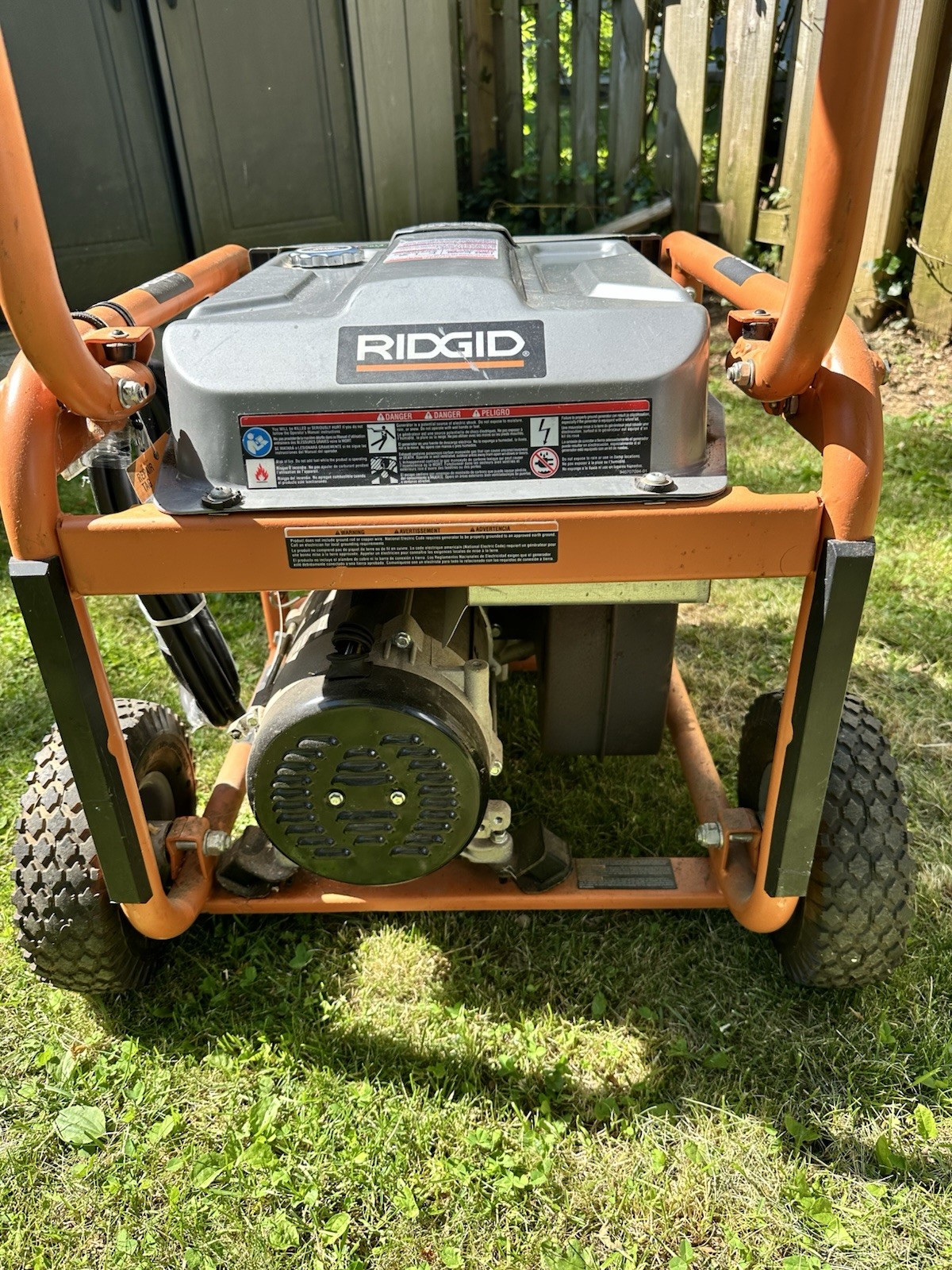 RIDGID Portable Generator 5700W Running 7125W Start 120V/240V