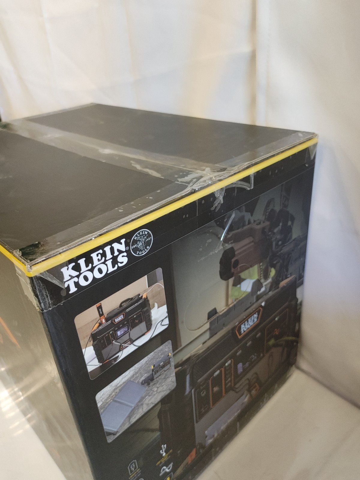 Klein Tools KTB1000 Portable Power Station 983Wh Lithium-Ion