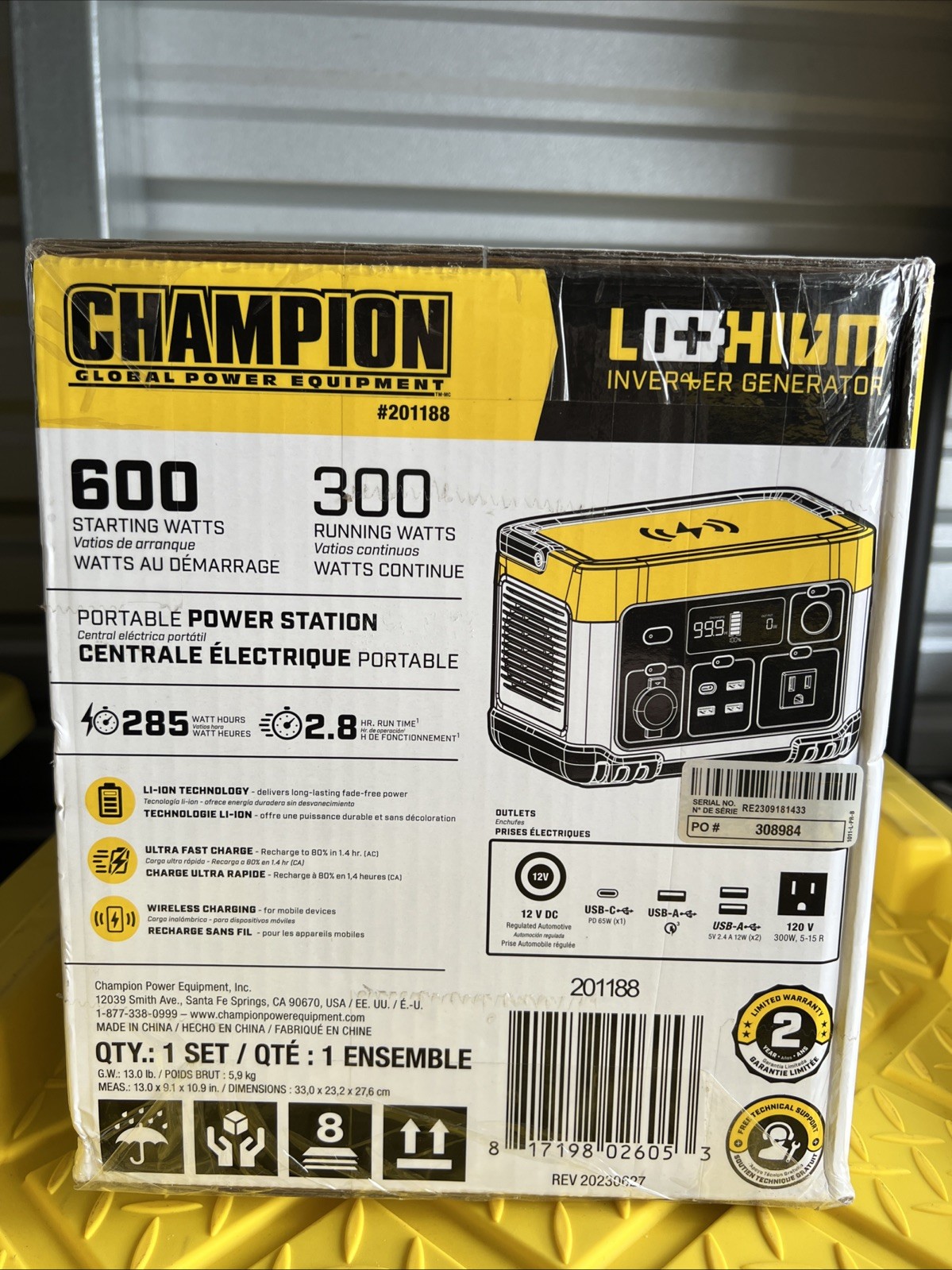 Champion Inverter Generator 600 Starting Watts. 300 Running Watts New In Box!