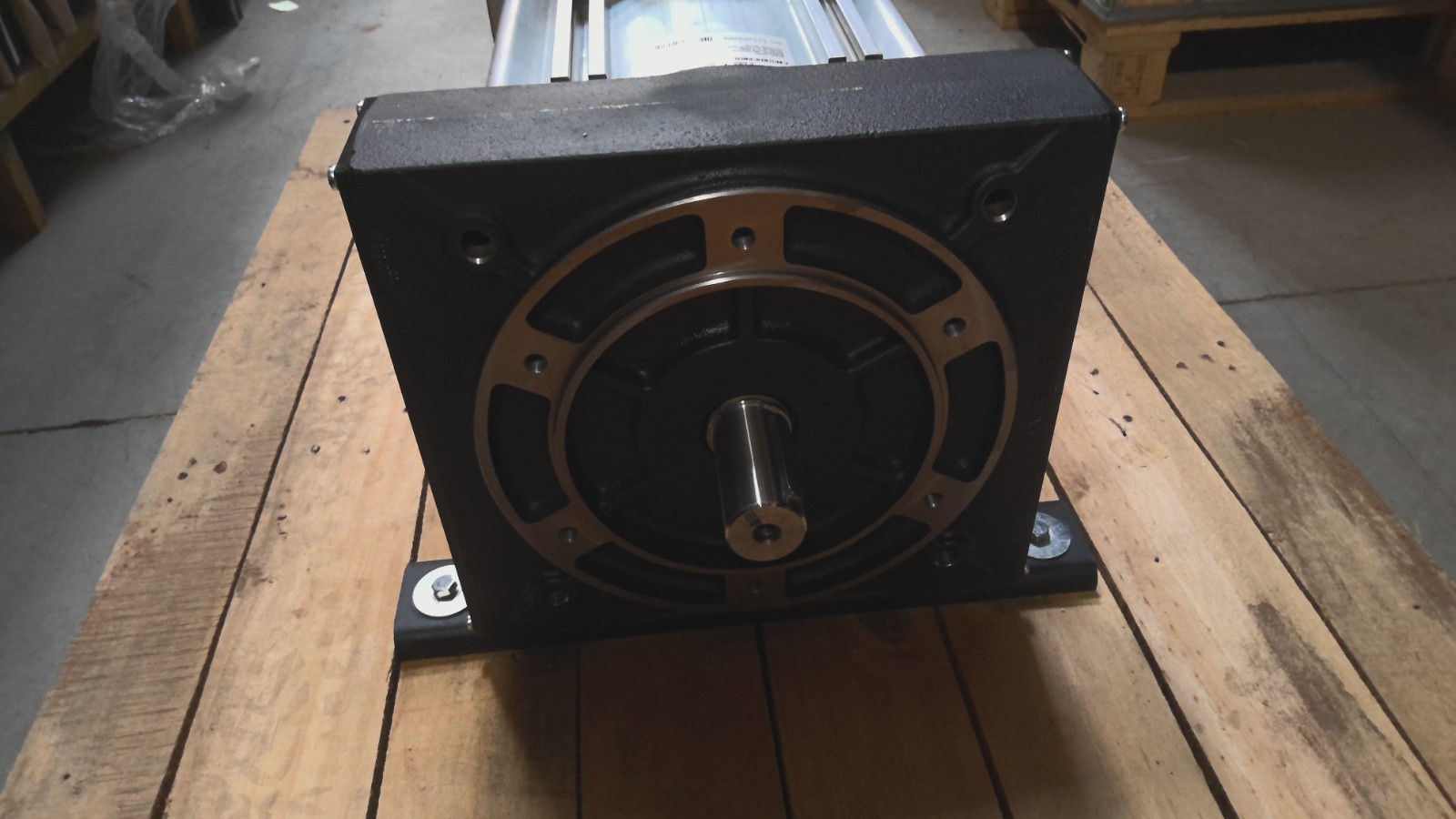 VOLTMASTER AR250 ELECTRIC GENERATOR RATED WATTS 25000 3600 RPM V120/240 (C03B3)
