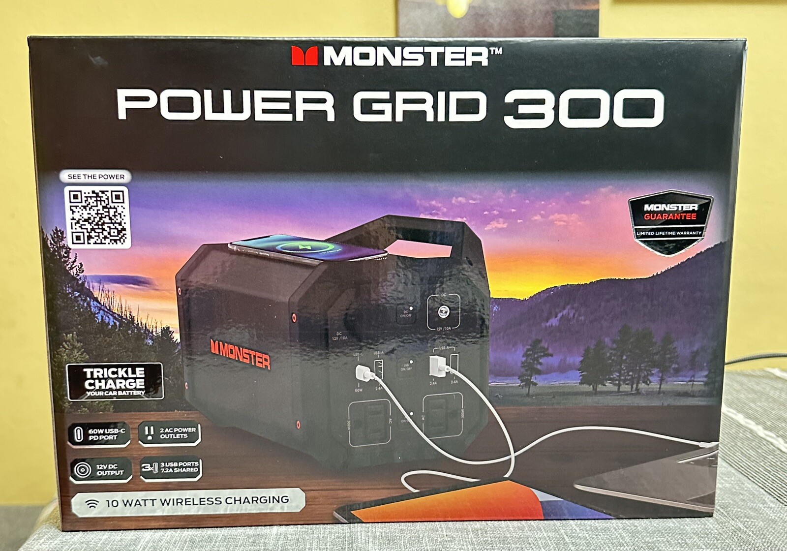Monster Power Grid Portable 300W Battery Power Station 10W Wireless (Black) New