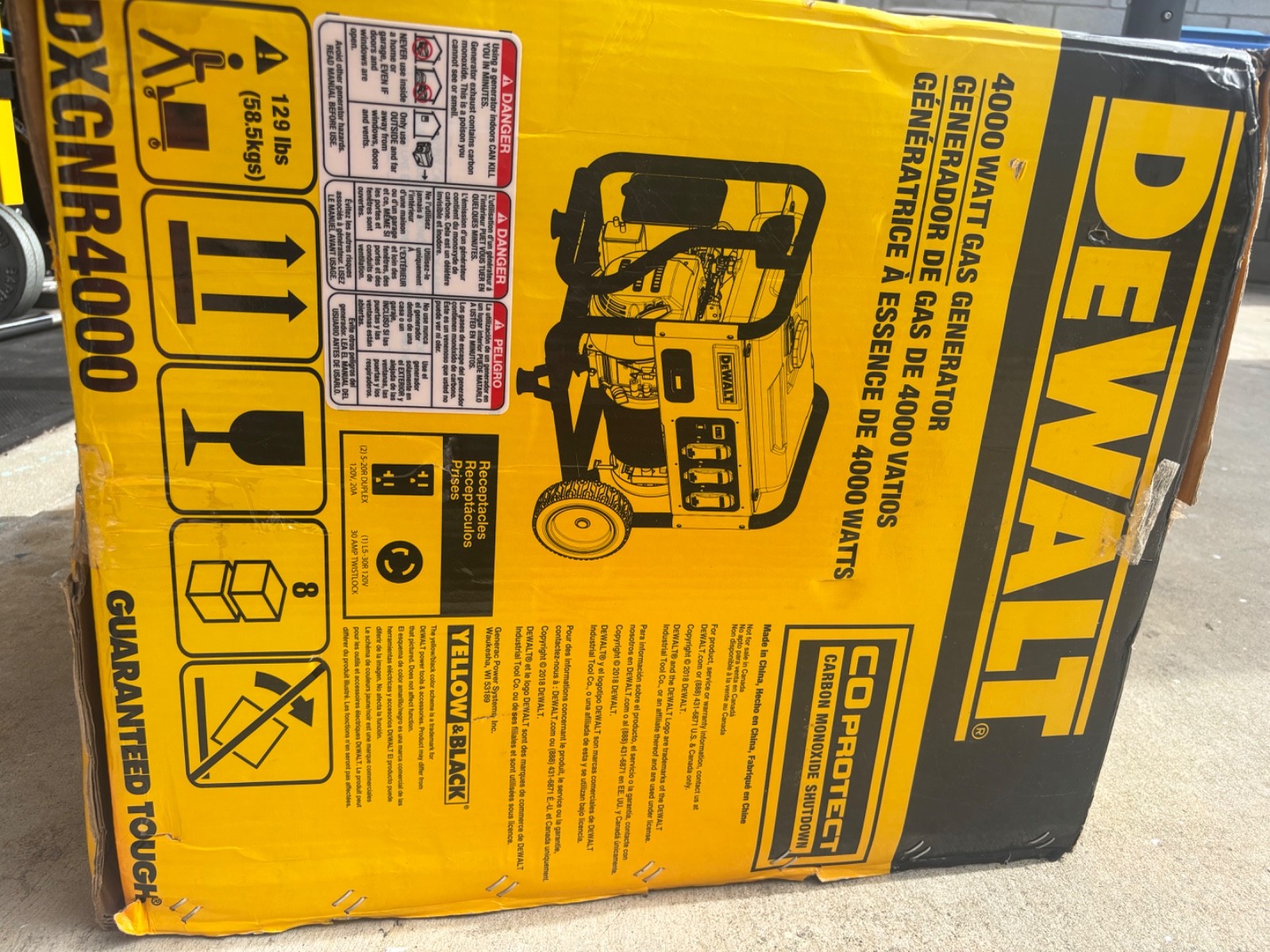 DEWALT DXGNR4000 Portable Gasoline Generator 4000W 5000W Yellow/Black Metal