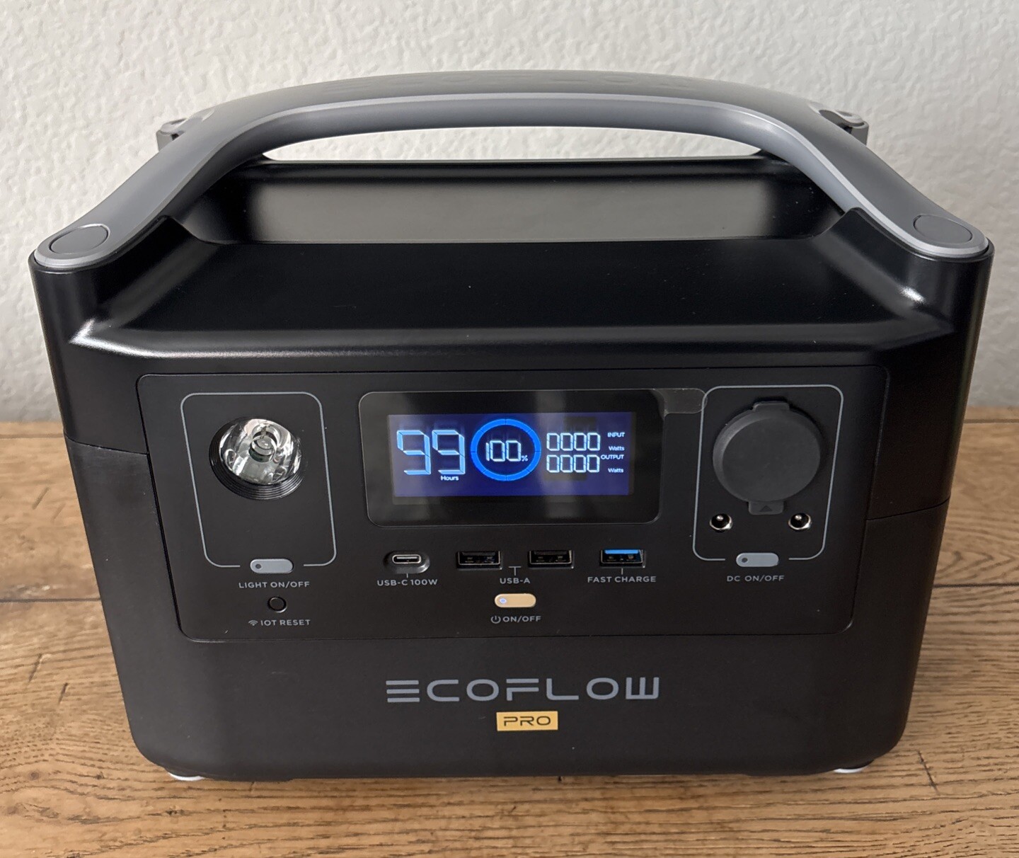 EcoFlow – RIVER Pro Portable Power Station EF4 PRO 720wh 600W 120V