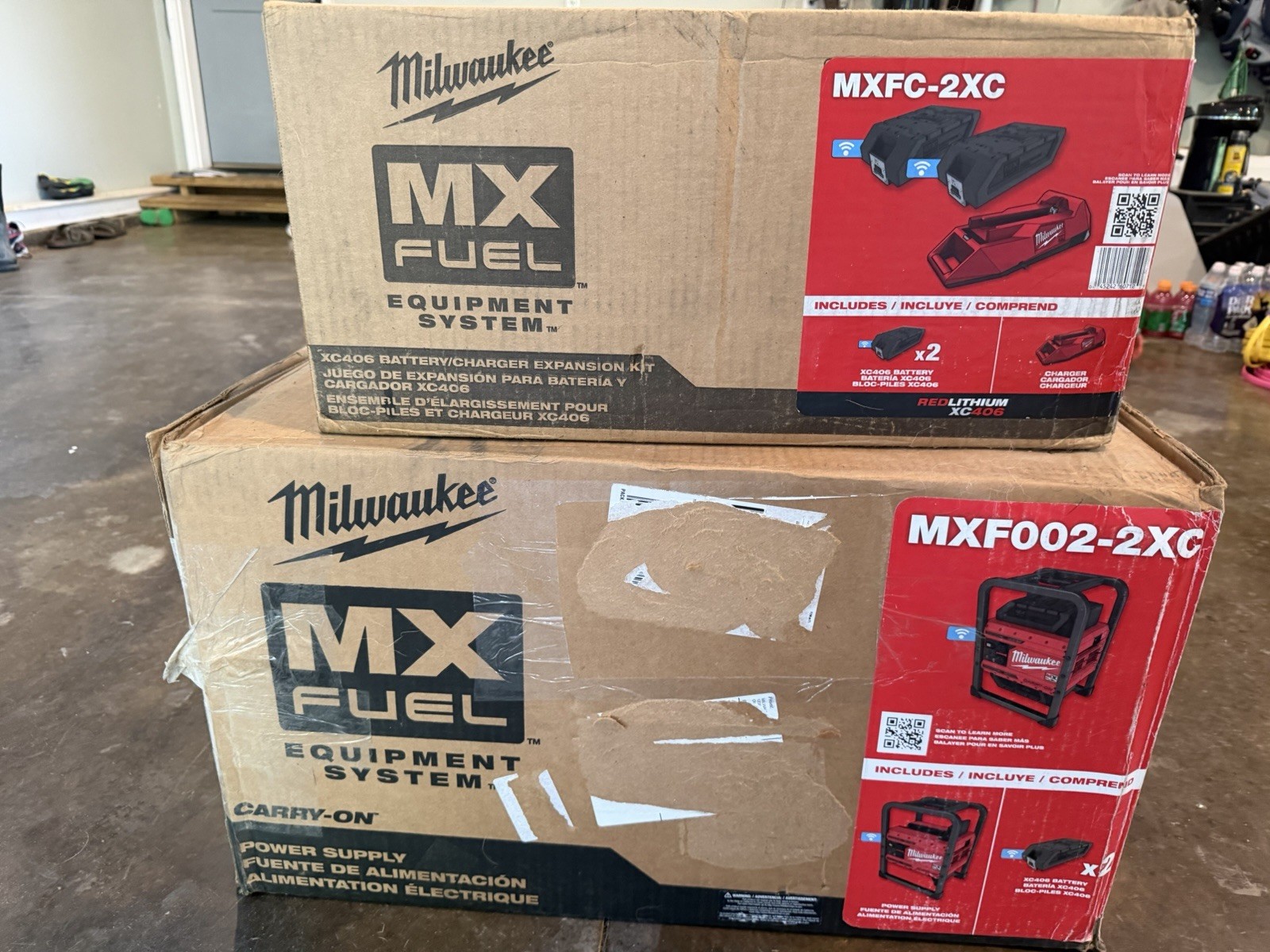 Milwaukee MXF002-2XC MX FUEL Power Supply Plus MXFC-2XC Expansion
