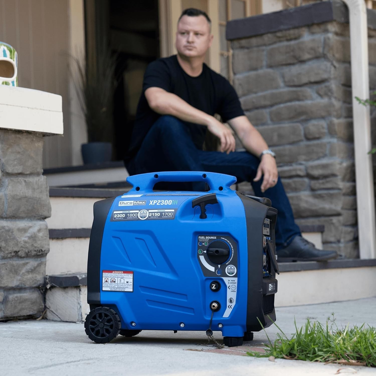 DuroMax 2,300-W Quiet Portable Hybrid RV Ready Dual Fuel Gas Inverter Generator