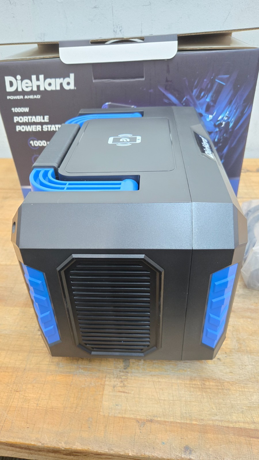 DieHard DH-20003-01, 1000W Portable Power Station Mobile Power Supply