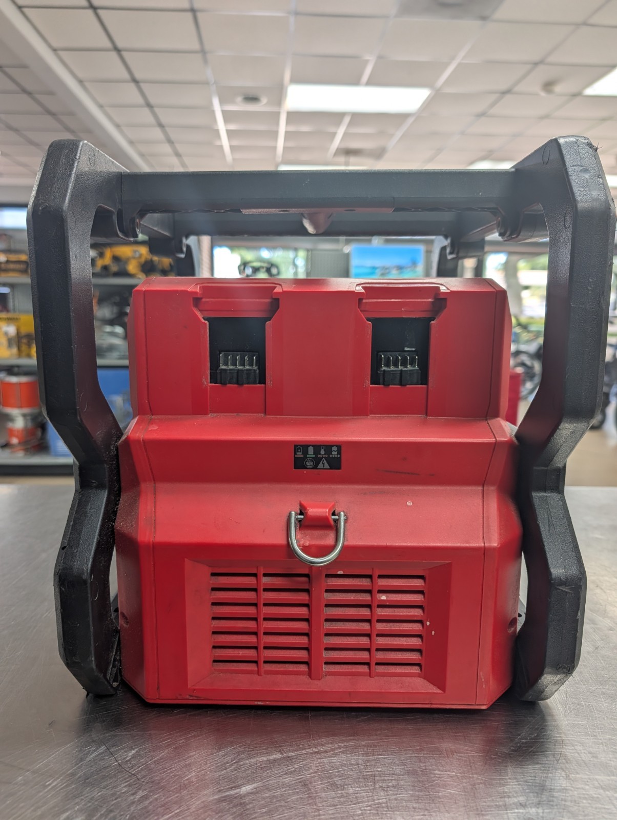 Milwaukee 2845-20 M18 Carry On 3600W/1800W Power Supply (Batteries Included)