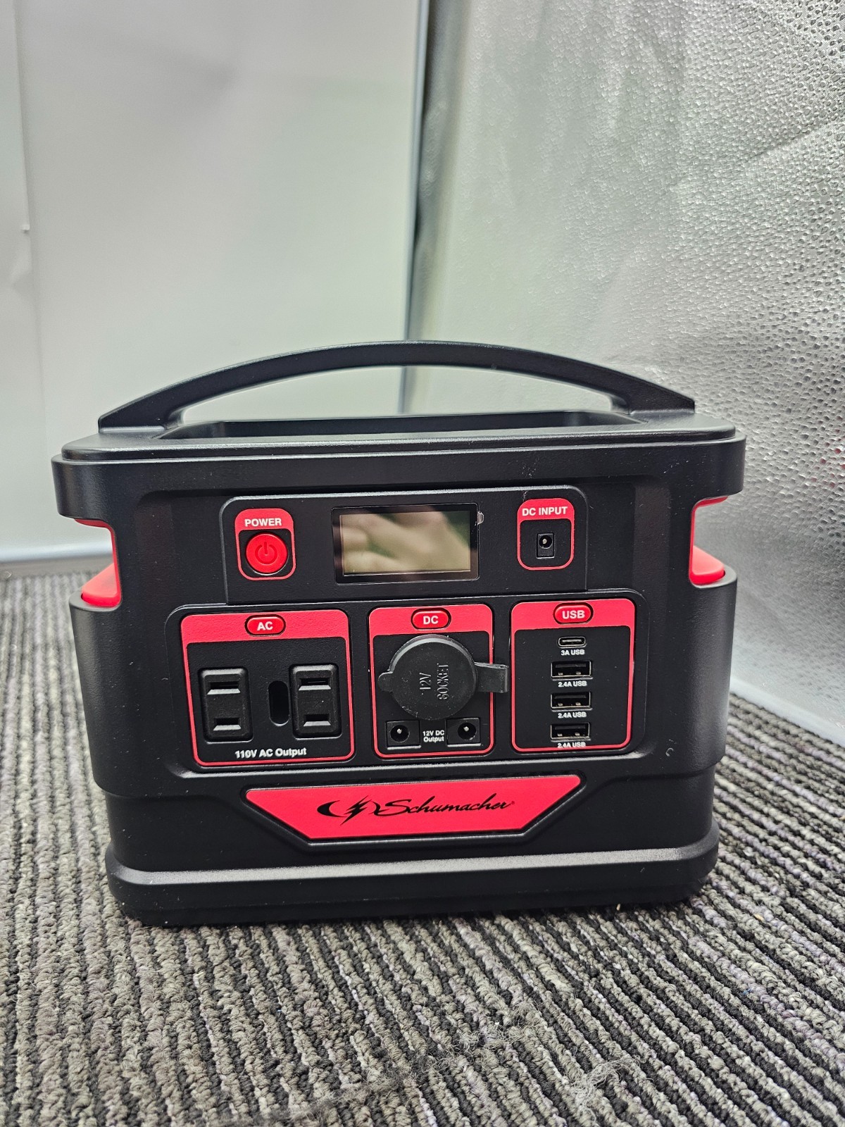 Schumacher SL1460 330Wh Portable Power Station 200W 110V/60Hz