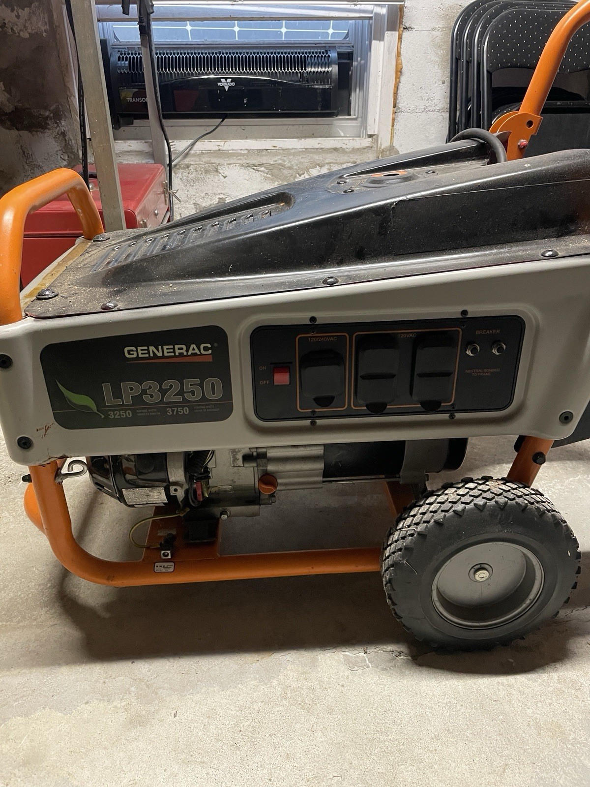 Generac LP3250 Portable Propane Generator 3250W 120/240VAC Orange/Black/Gray