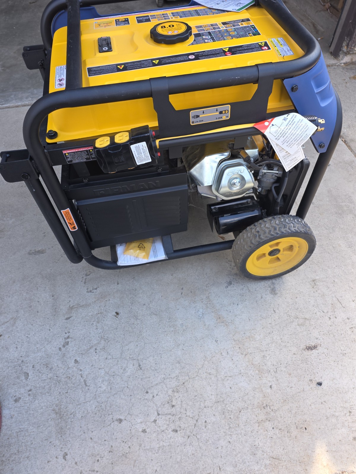 Firman Model: t07571Tri Fuel 7500W Portable Generator Electric Start 120/240V