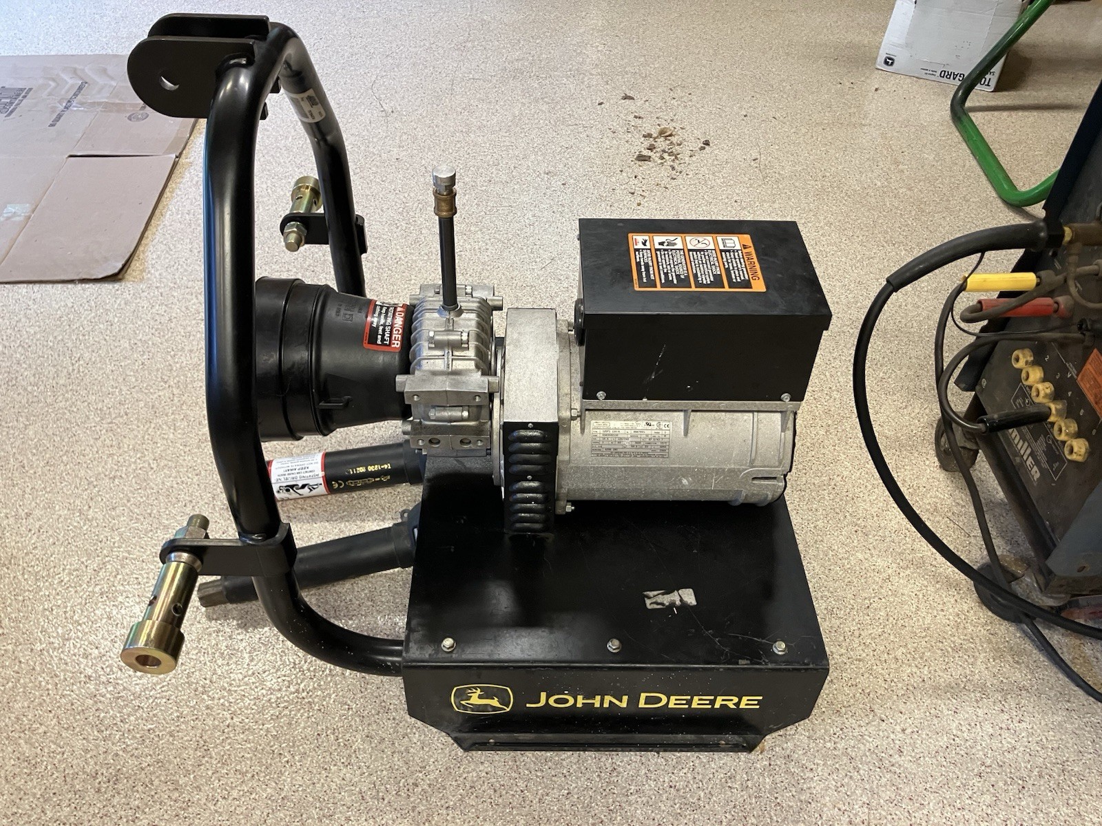 John Deere 10000 PTO Generator