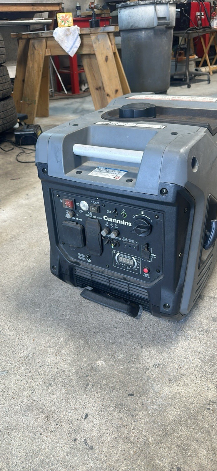 Cummins Portable 120V Inverter Generator Gray/Black w/ 2x120V, 1x12V