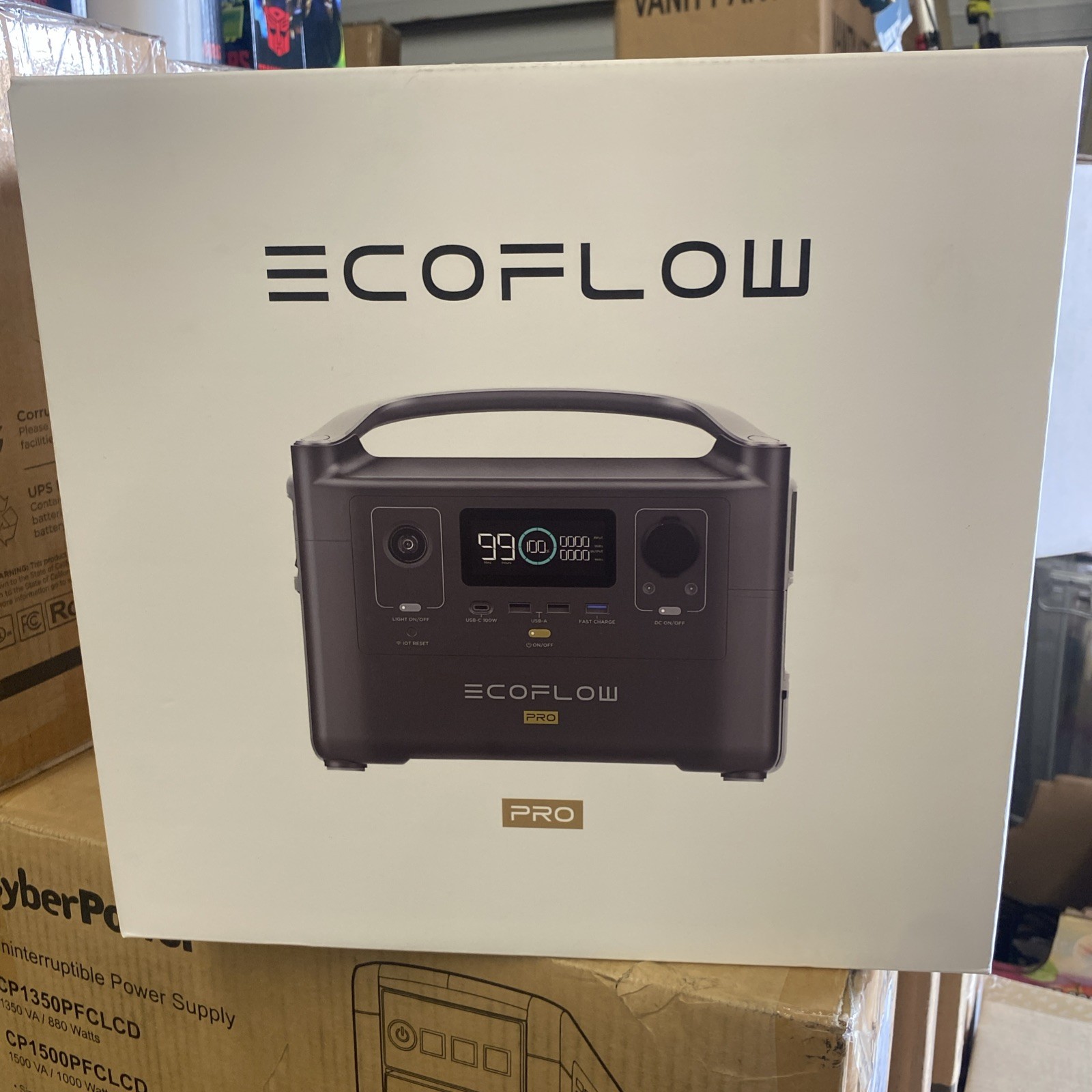 EcoFlow RIVER Pro Portable Power Station 720Wh 600W Solar Generator Black