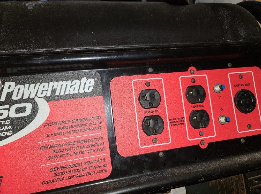 Backup generator portable 6250 W Coleman Briggs & Stratton Excellent Condition