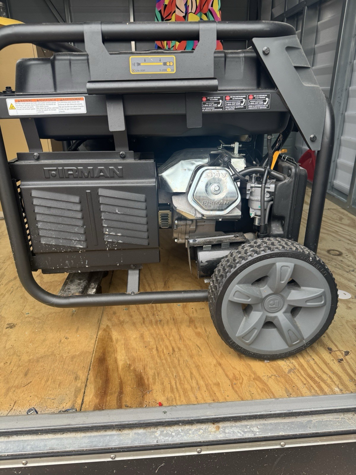 Firman electric start 120/240 volt 9400/7500 watts 50 amp tri- fuel