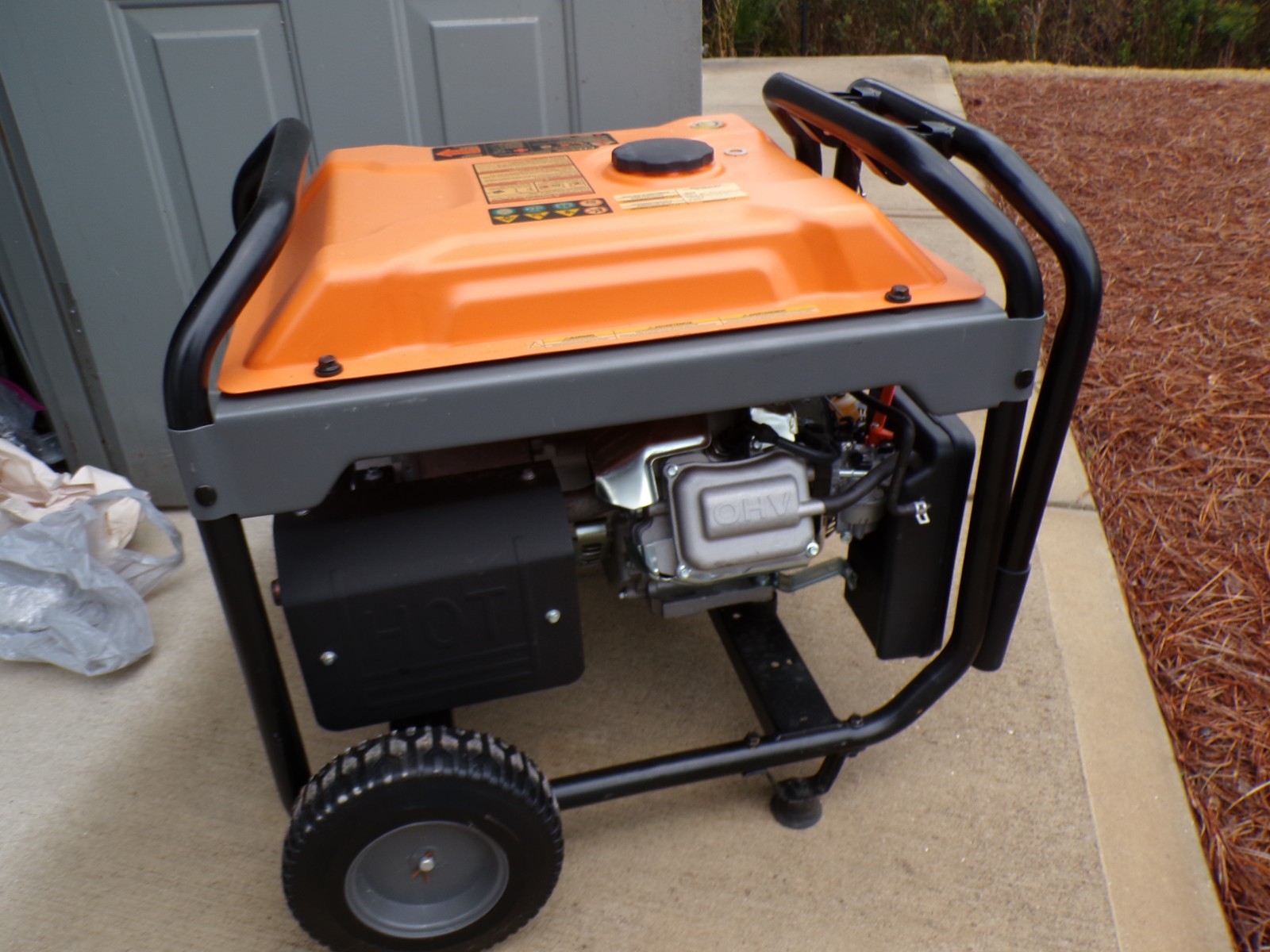 Generac GP6500 8000W Power Generator -* never used, only started once for 5 min