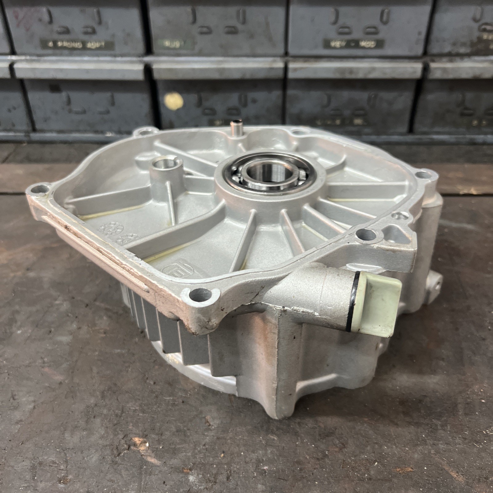 Pulsar 3250 208cc crankcase cover used dj168fd-11001-a