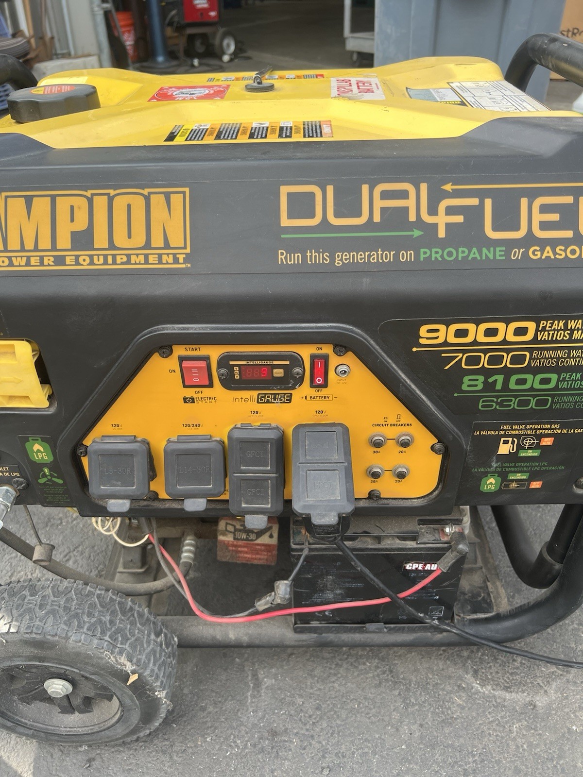 Champion Global Power Equipment 9000 Watt Dual Fuel Portable Generator/Tested