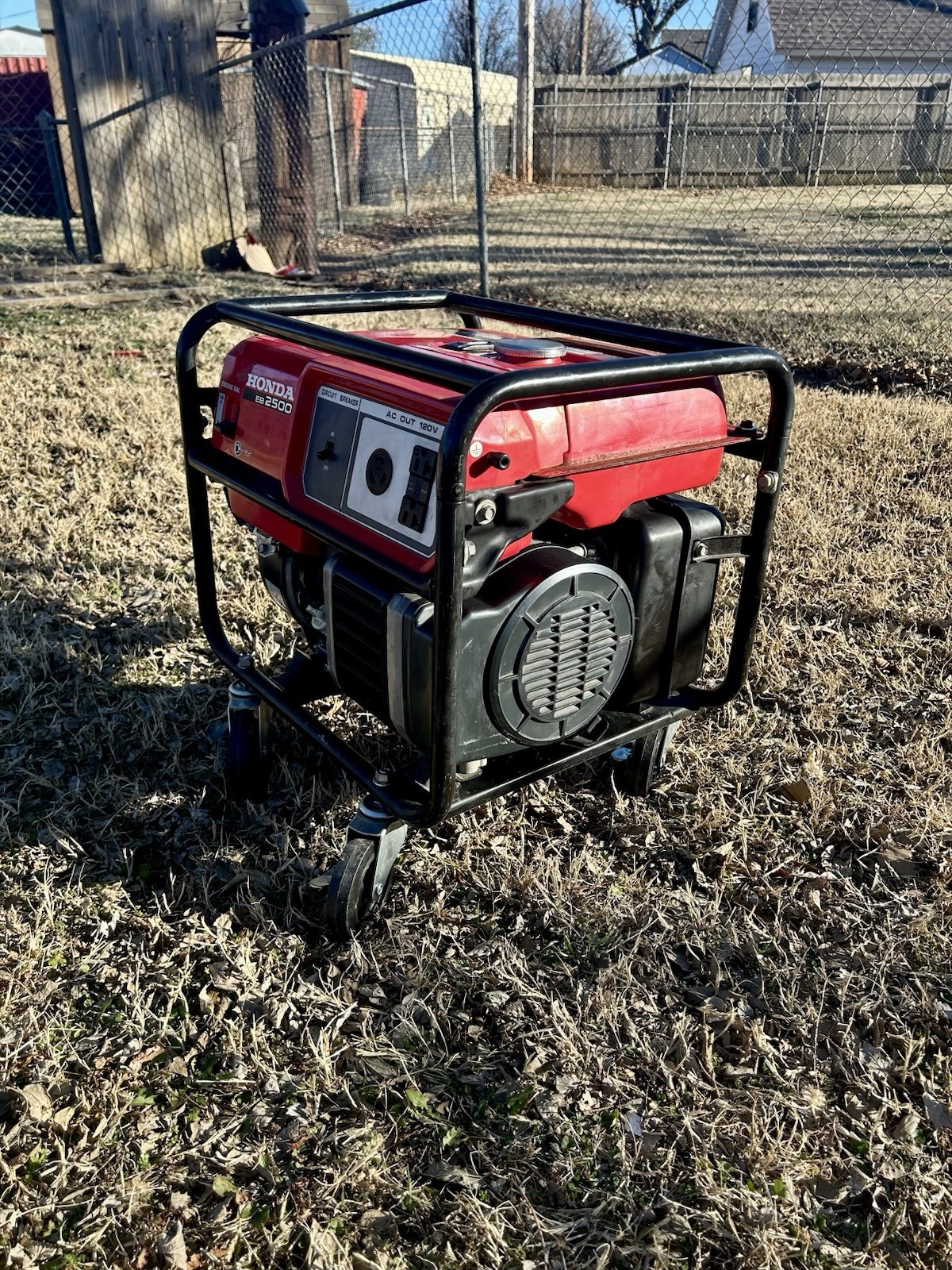 Honda EB2500 Portable Power Generator 120V Red/Black Metal AC Out