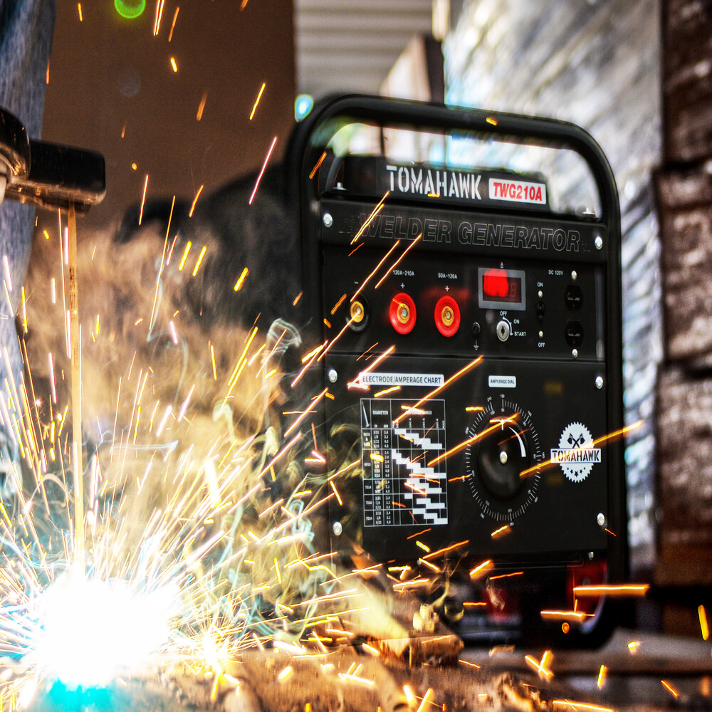 Welder Generator Stick TIG Engine Driven Inverter 210 Amp 2000 Watt Portable Kit