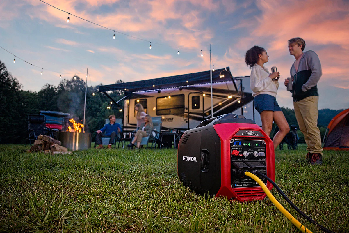 Honda EU3200 3200 Watts 120V Bluetooth Inverter Generator w/ CO-MINDER