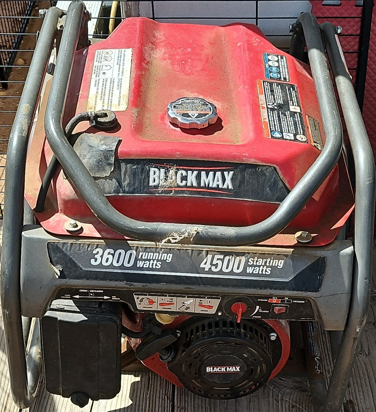 BLACK MAX BM903600 Portable Gas Generator 3600W 4500W 120V 2x20A 30A TT-30R