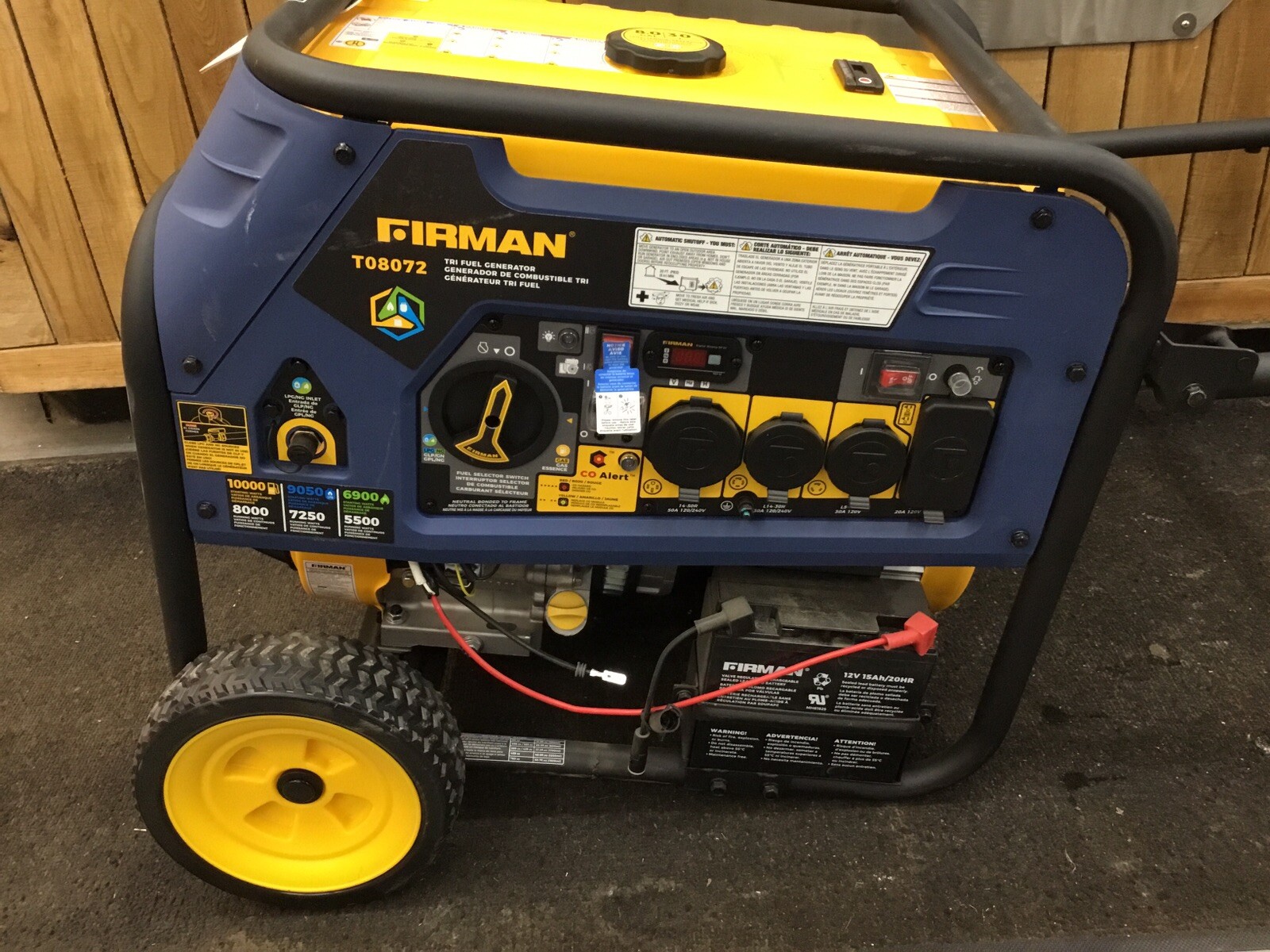 FIRMAN Tri Fuel 8000W Portable Generator Electric Start 120/240V with CO ALERT