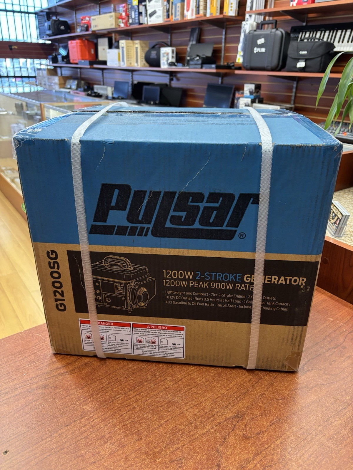 Pulsar G1200SG Portable Gas-Powered Generator with Carrying Handle, 1200W