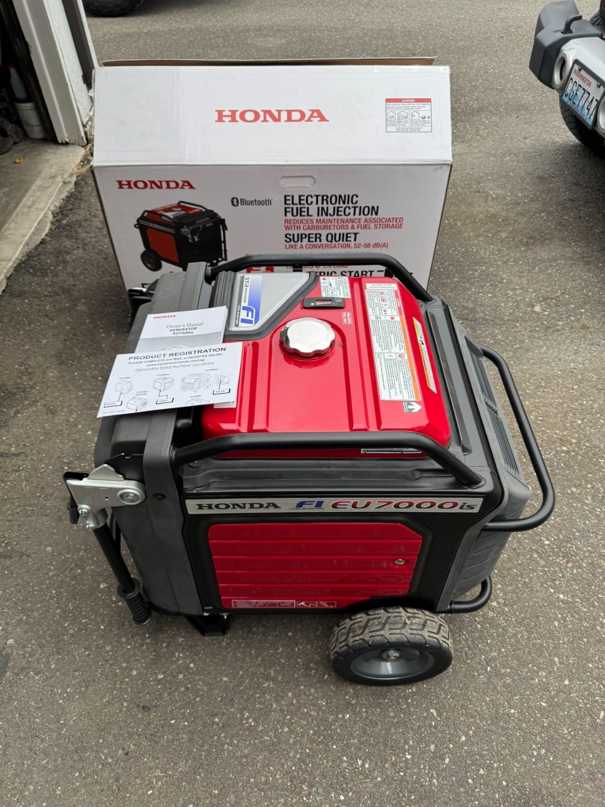 New Honda EU7000IS Gas Powered Generator (IN STOCK & 50 State Ship) 0 hours