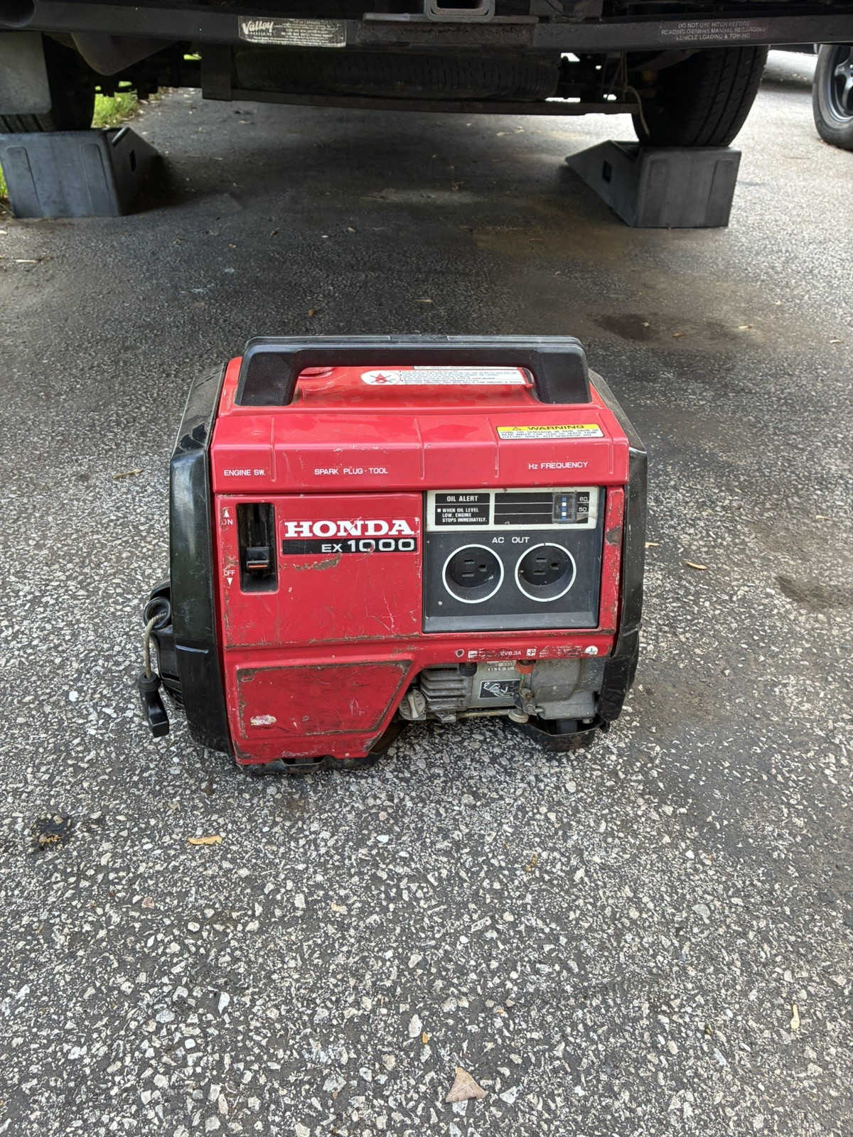 Honda EX1000 120V 8.3A 97cc 1000W Portable AC/DC Gas Powered Electric Generator