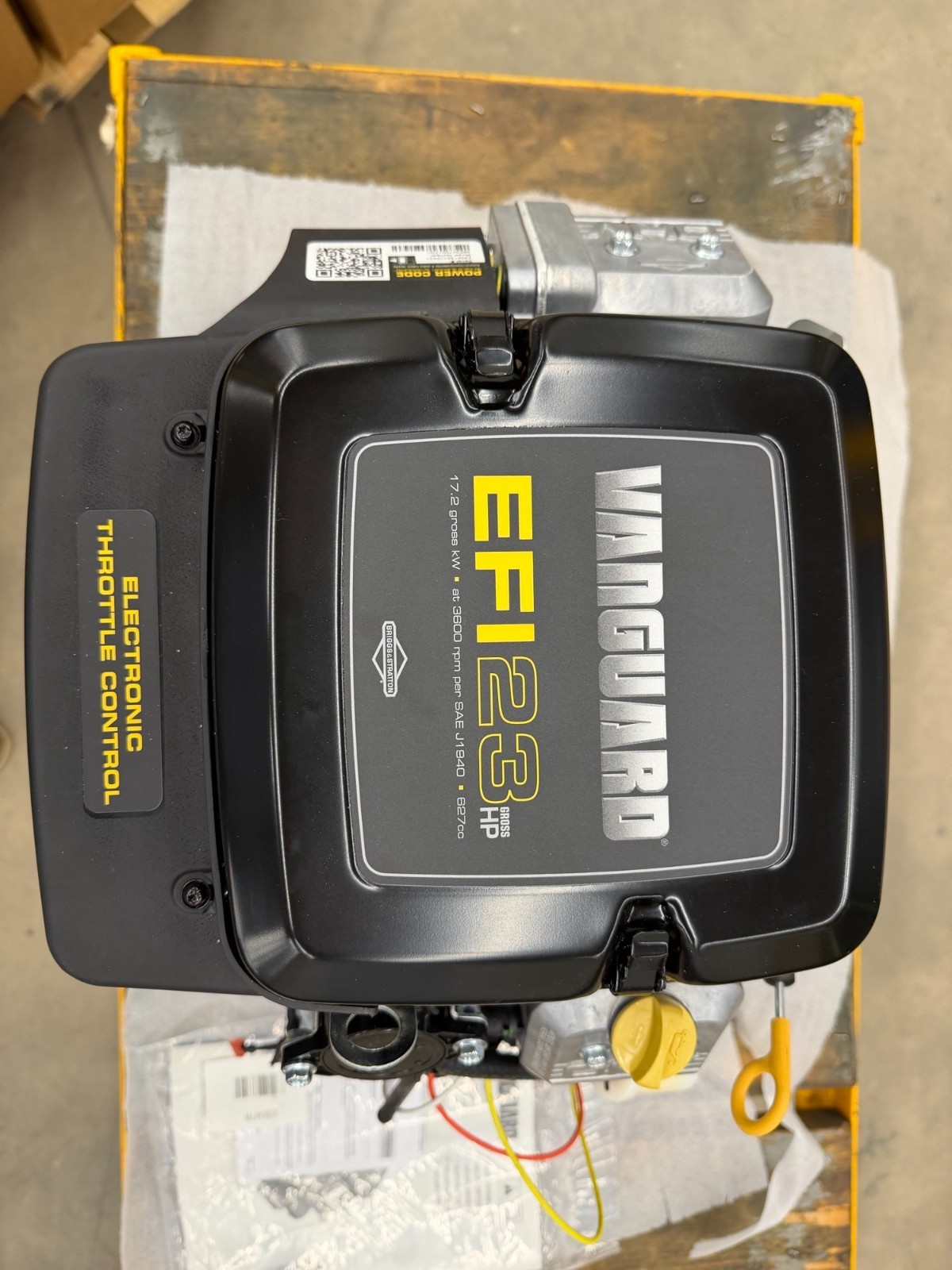 Briggs and Stratton 23 EFI Engine with a tapered shaft