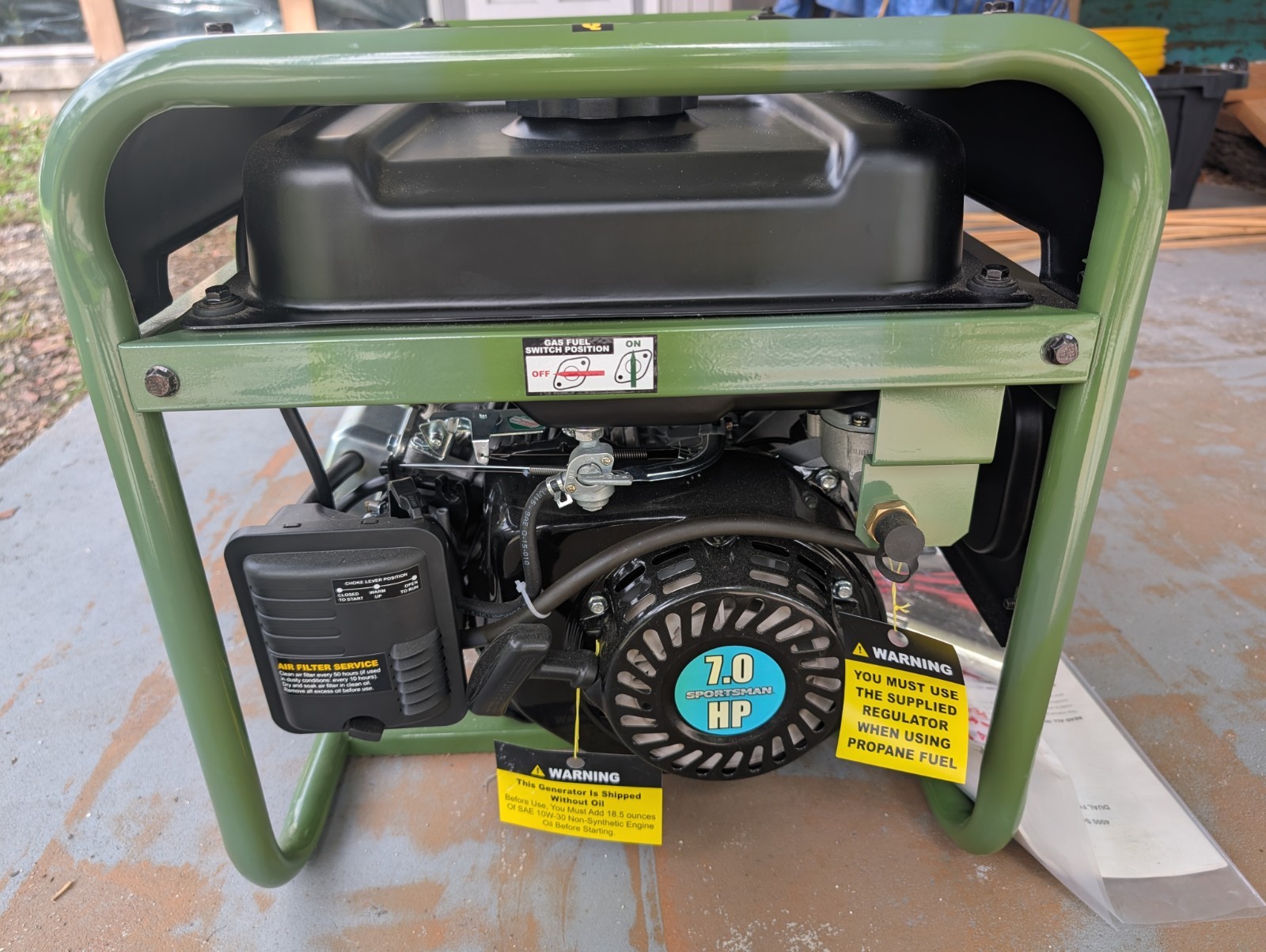 Sportsman GEN4000DF 4000W 7 HP Dual Fuel Generator – No Box Never Used Brand New