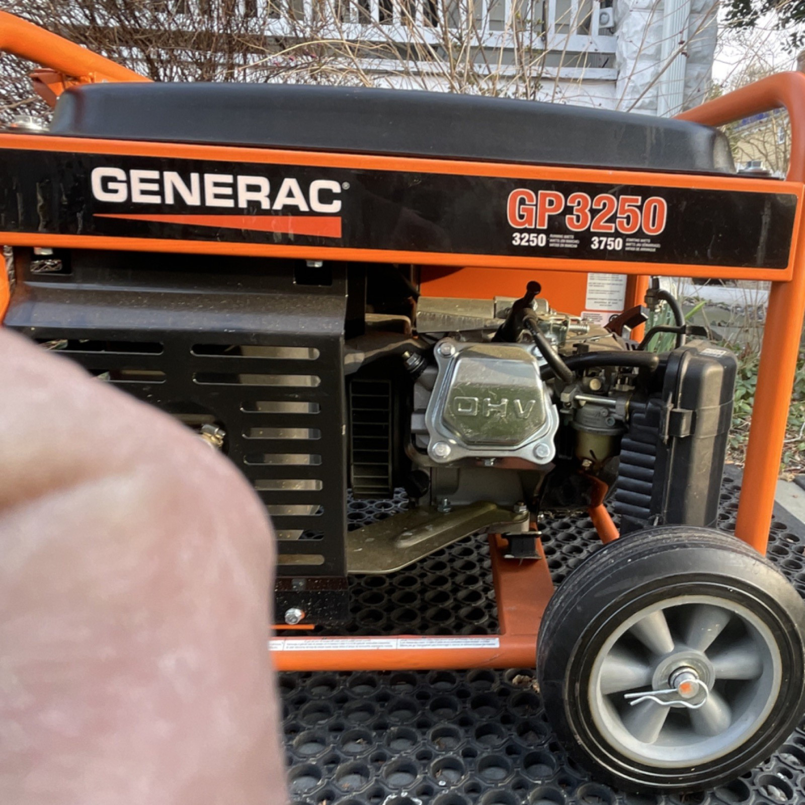 Generac GP3250 Portable Power Generator 3250W 3750W LOW PRICE USED TWICE