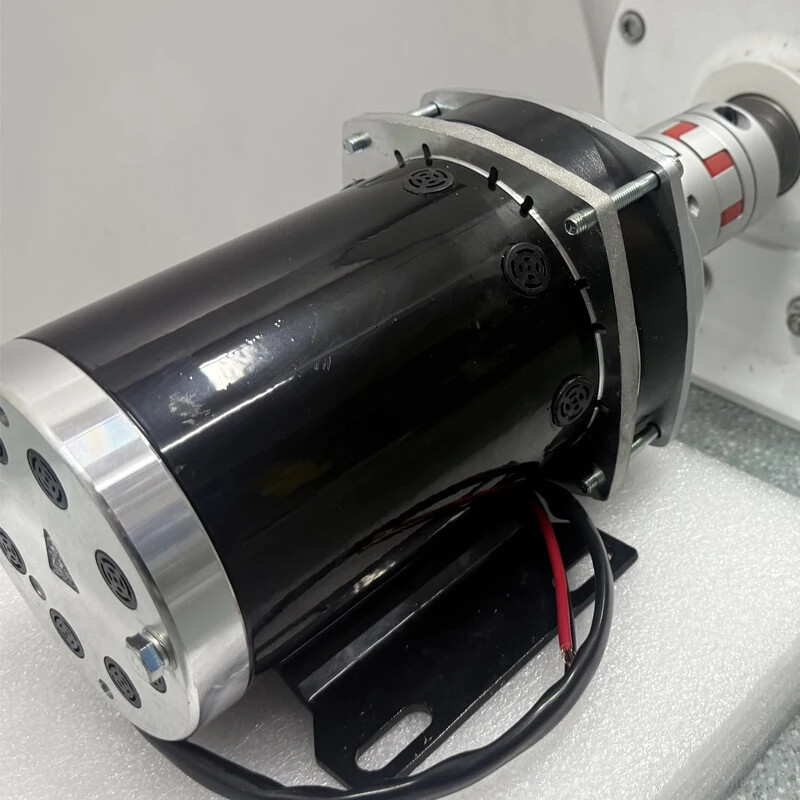 2000W 220V Low Speeds 3 Phase Permanent Magnet Generator With DC Motor