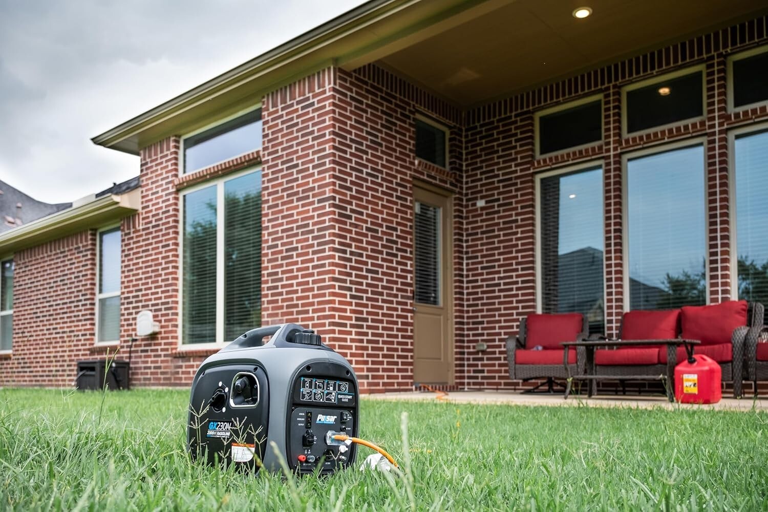 Pulsar 2300W Quiet Portable Gas Inverter Generator Home Backup Ready GX230N