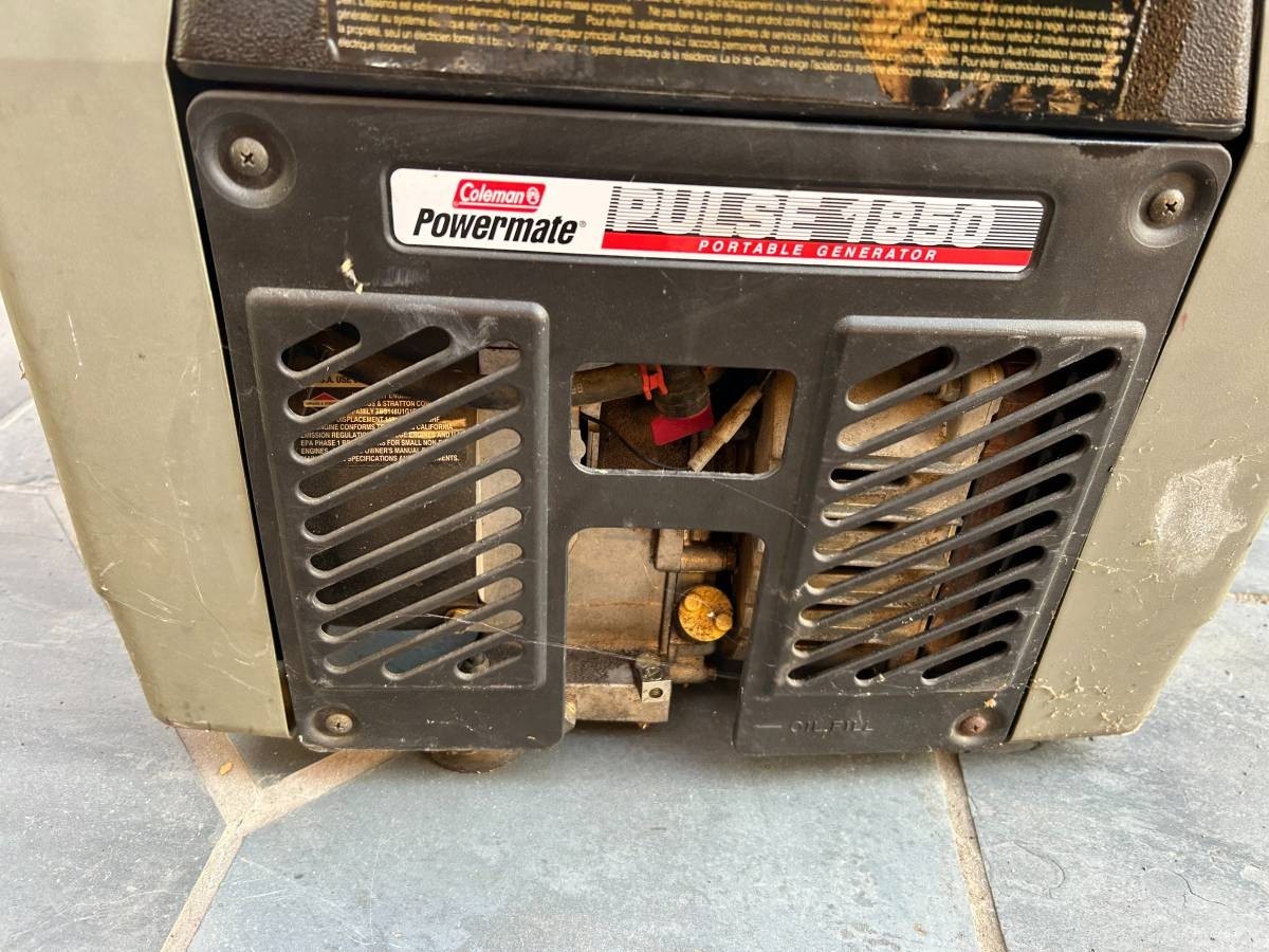 COLEMAN PULSE 1850 WATT GENERATOR