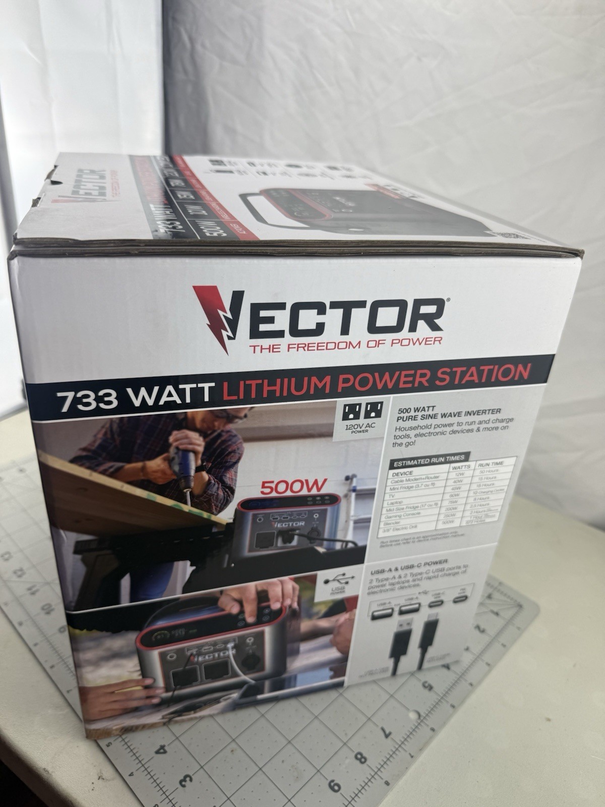 VECTOR VECLIPS4 500 Watt Portable Power Station with 444 WH Li-On Battery