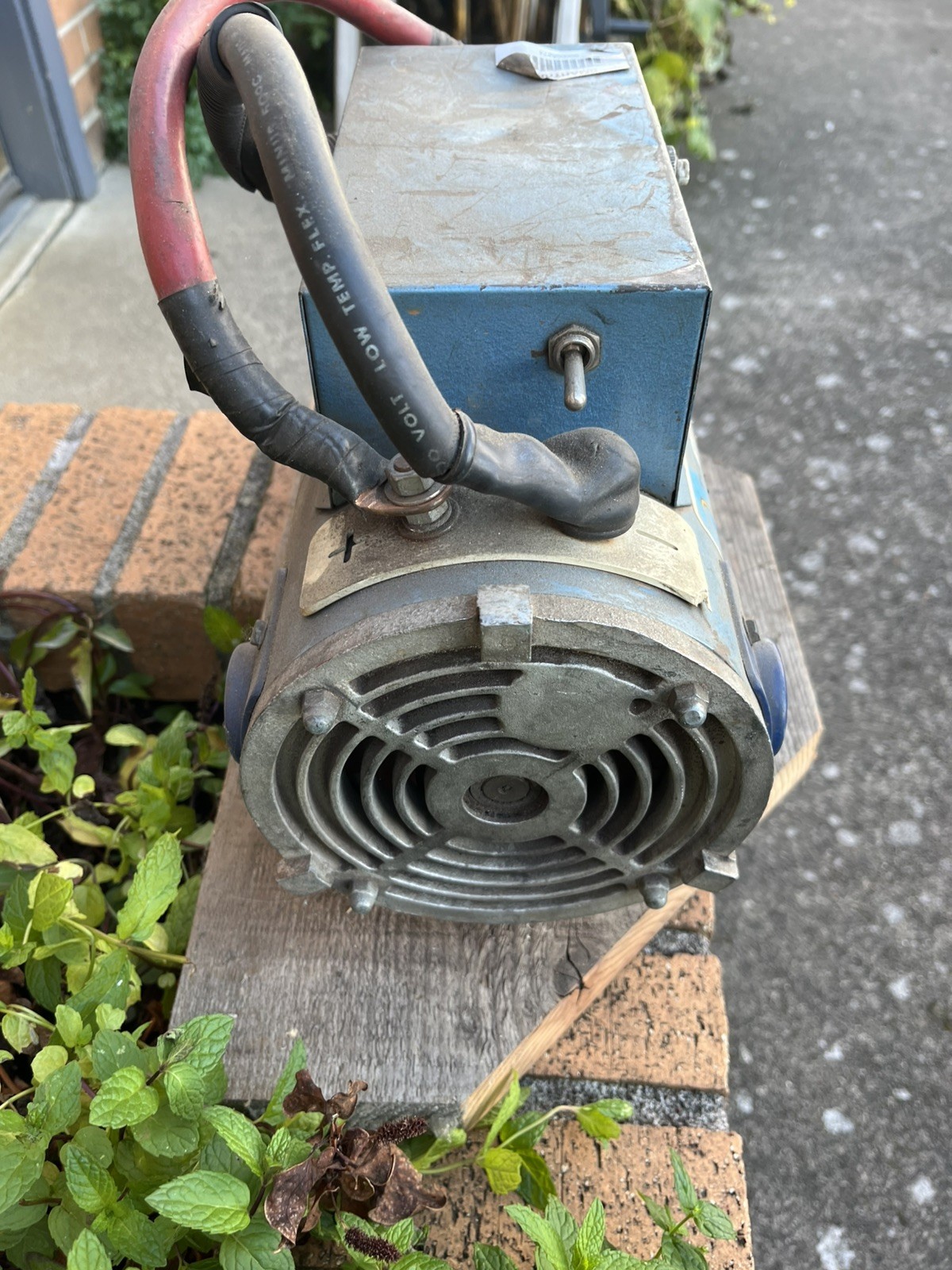 Pacific Scientific Redi Line 12v 1600w Generator