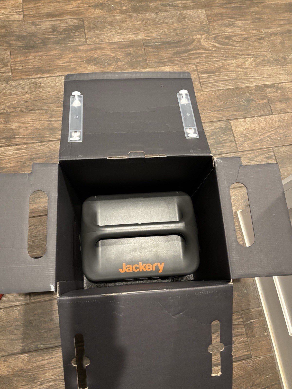 Jackery Explorer 1500 Solar Generator