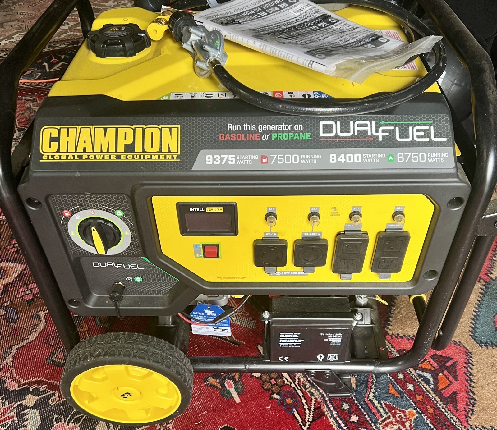 Champion 7850/6250-Watt Gas and Propane Powered Dual Fuel Generator **UNUSED**