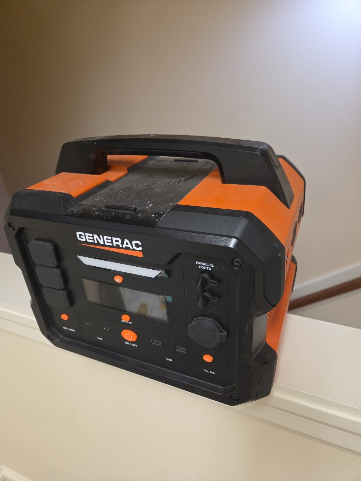 NEW!! Generac 1600W Output/3200W Surge 1086Wh Portable Power Station – G0080250